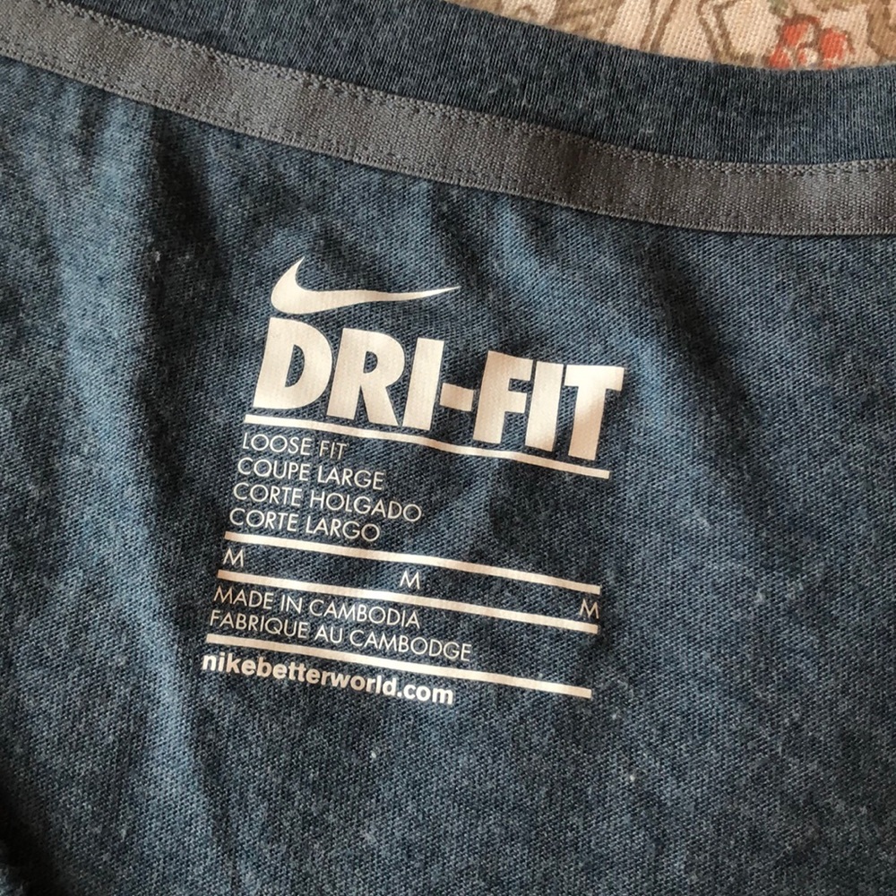 Nike dry fit short sleeve